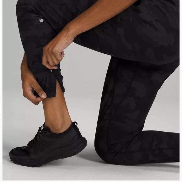 Lululemon grey joggers size 0 - Picture 3 of 8